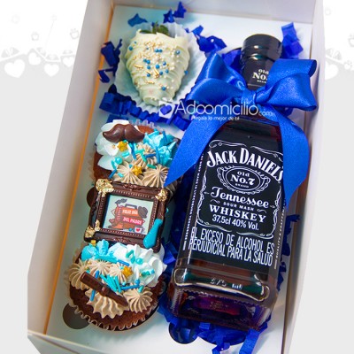 Regalo Con Cupcakes Y Licor Para Papá A Domiclio En Medellín Pedido Con Un Día De Anticipación 