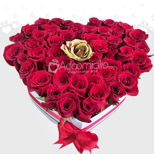 Corazón Especial Caja De Rosas Rojas Y Dorada Regalos Amor Y Amistad A Domicilio En Cali