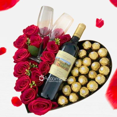 Corazón Con Rosas Y Vino Para San Valentín A Domicilio En CDMX Pedido Con Un Día De Anticipación 